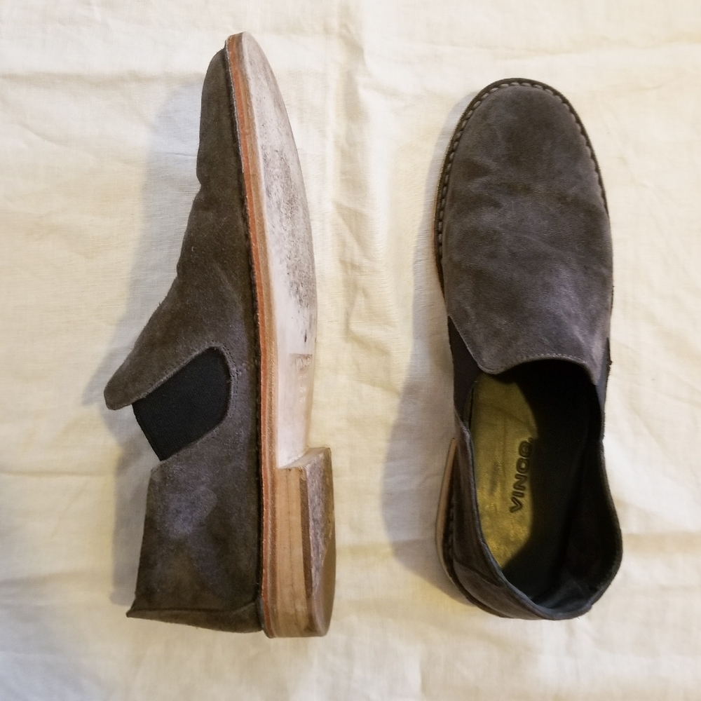 Vince Taupe Gray Slip On Shoes Womens Size 8